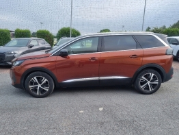 PEUGEOT 5008 photo 