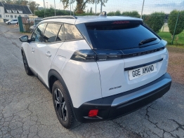 PEUGEOT 2008 photo 